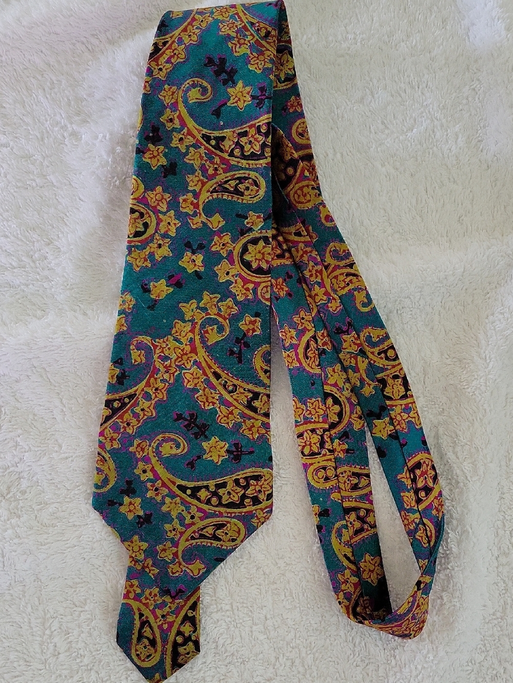 Mens Tie 100% Pure Silk Paisley Tie Hand Printed Made In India.